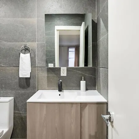 1597-2 Luxury Upper East Side W&d