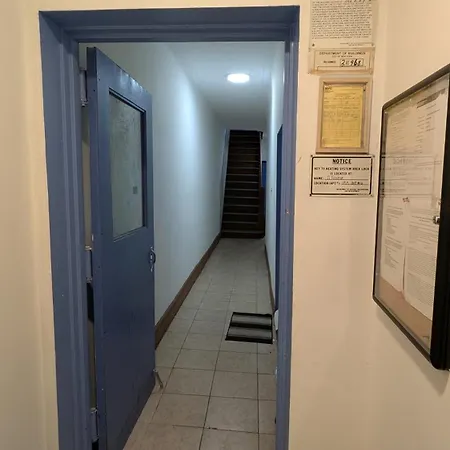 Cozy Private In Brooklyn By The Park, 3 Min From The Train Homestay