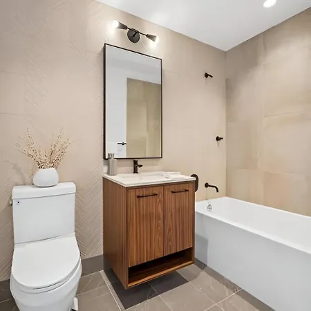 Posh With Luxe Amenities In Prime Location!