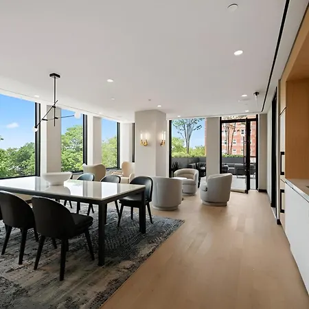 Posh With Luxe Amenities In Prime Location! Apartment New York