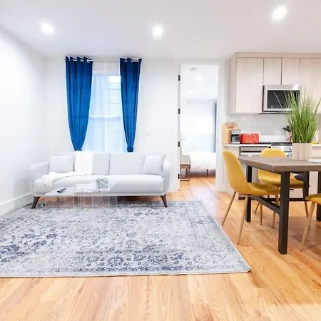 323-1 Spacious 2br Williamsburg