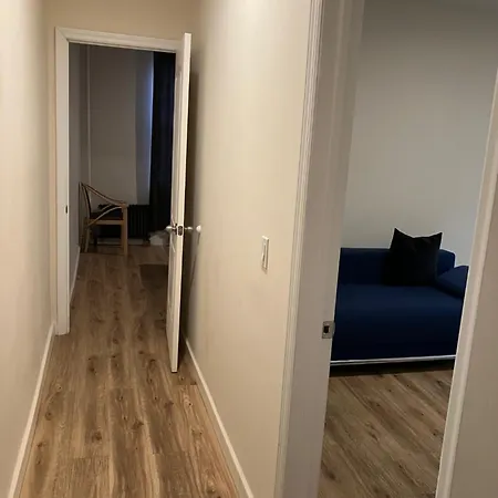 One Bedroom, Nyc 45 Min By Subway , Brooklyn, Brighton * New York