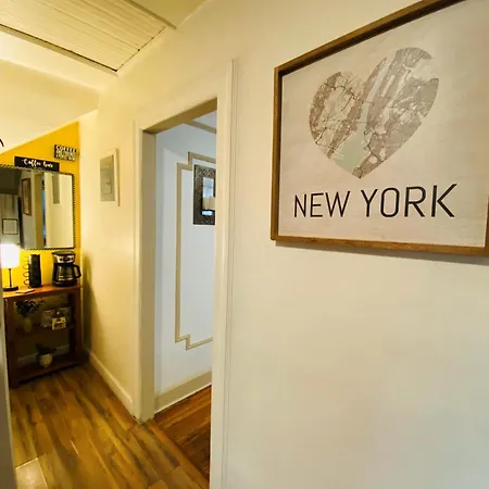 Nyc Cozy Private Bedroom With Free Parking & Near Subway - Business & Tourists Apartment *