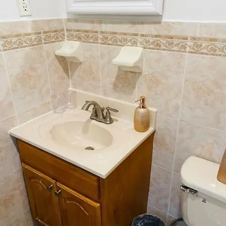 Dreamy 3 Bedroom 2 Baths Master *