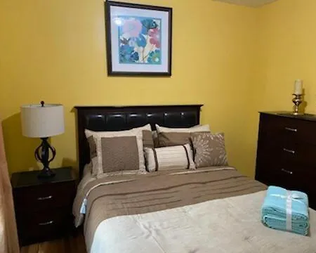 Dreamy 3 Bedroom 2 Baths Master Apartment