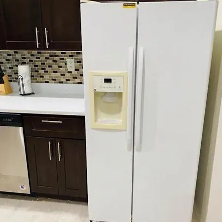 Dreamy 3 Bedroom 2 Baths Master * New York