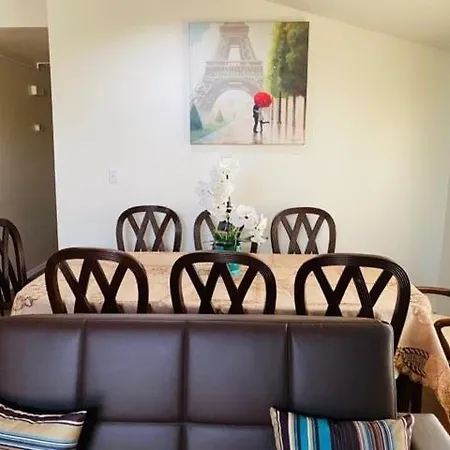 Dreamy 3 Bedroom 2 Baths Master Apartment