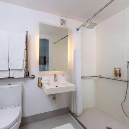 Yotel Times Square 4*