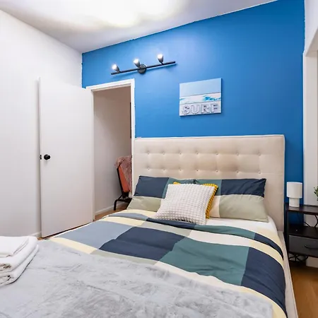 2 Bedroom Paradise In Hells Kitchen Manhattan * New York