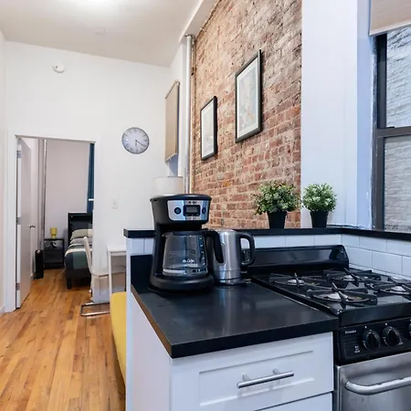 2 Bedroom Paradise In Upper East Side Apartment *