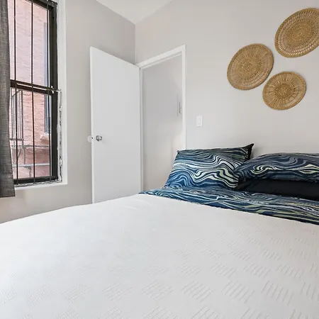 Ultimate Urban Living At Centrally Located Lofts Apartment *