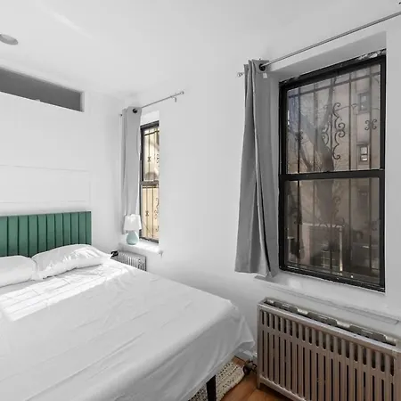 105-1b 4br In The Heart Of The East Village Apartment New York