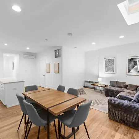 105-1b 4br In The Heart Of The East Village Apartment New York