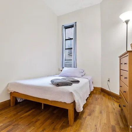 Living Columbia University-1 * New York