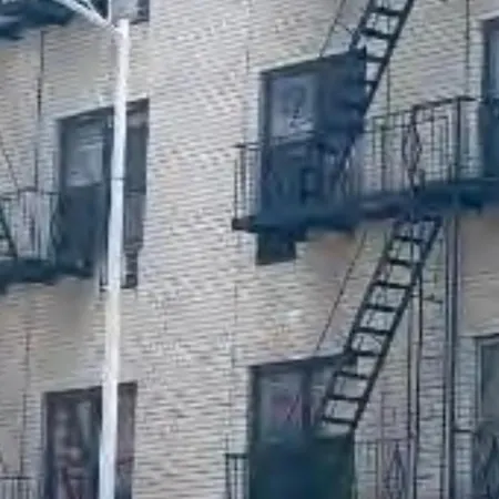 Ues Manhattan #1 In Shared Homestay *