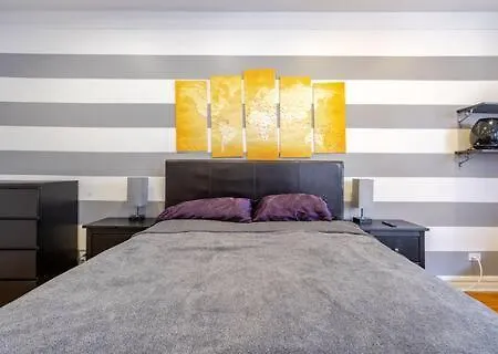 2 Large Bedrooms In Rego Park