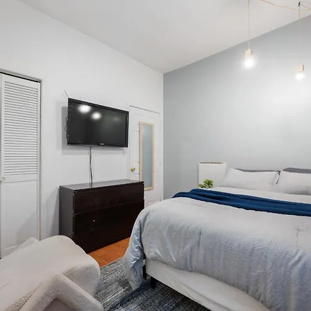 4 Bedroom 1 Bathroom Hudson Yard