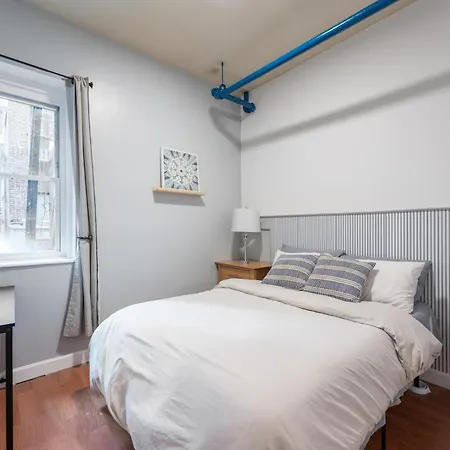 4 Bedroom 1 Bathroom Hudson Yard Apartment *