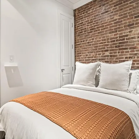 Charming Midtown 3bd 1 Bath Near Times Square & Park *