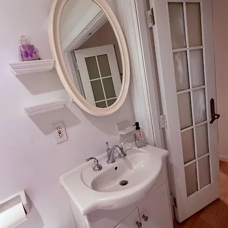 The Plateau Chateau Apartment *