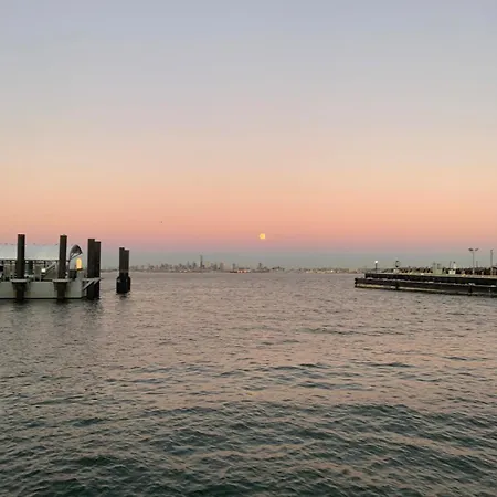Nyc By The Harbor * New York