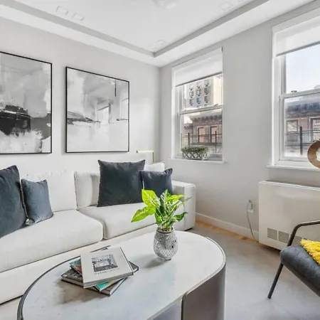 3br Penthouse With Massive Private Rooftop Apartment