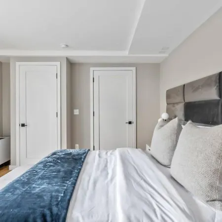 3br Penthouse With Massive Private Rooftop New York