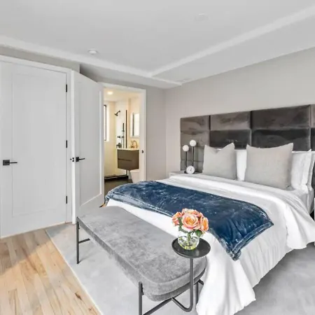 3br Penthouse With Massive Private Rooftop