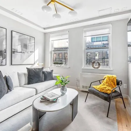 3br Penthouse With Massive Private Rooftop New York