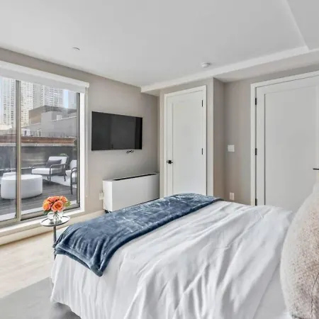 Apartment 3br Penthouse With Massive Private Rooftop New York