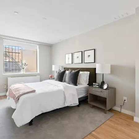 Apartment 3br Penthouse With Massive Private Rooftop