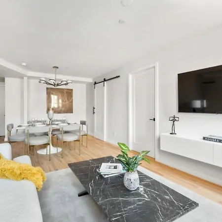 3br Penthouse With Massive Private Rooftop * New York