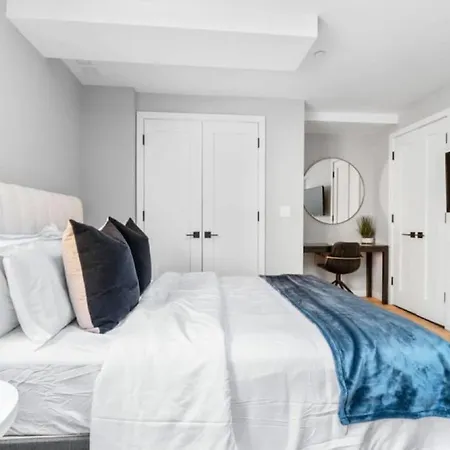 3br Penthouse With Massive Private Rooftop Apartment