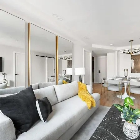 3br Penthouse With Massive Private Rooftop Apartment *