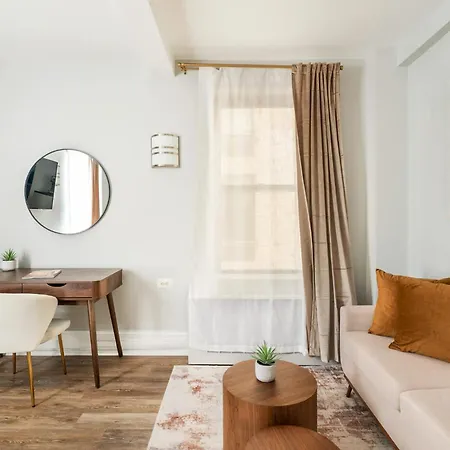 73-608 New 1br 1bth Uws Doorman Gym Apartment New York