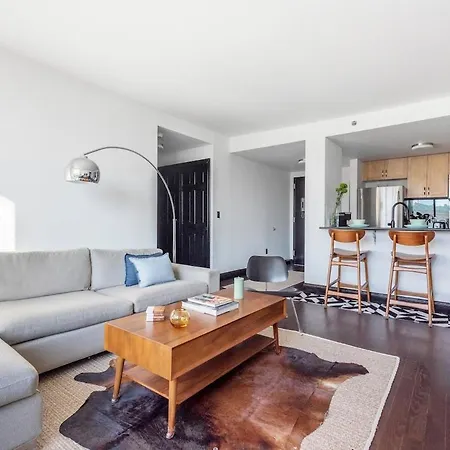Stunning Nyc Views! Free Gym! Doorman! Terrace! Apartment *