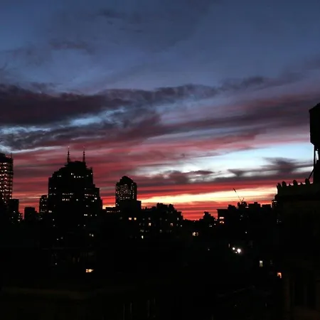 Stunning Nyc Views! Free Gym! Doorman! Terrace!