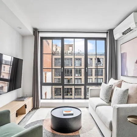 Apartment Chic Midtown 2bedroom Cozy & Modern Retreat In Hells Kitchen New York