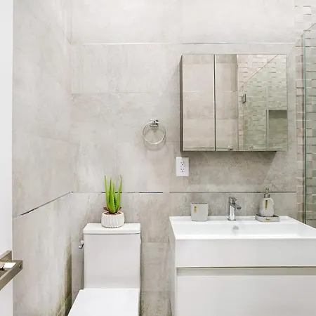 Apartment 317-1b Modern 1br Ues W D *