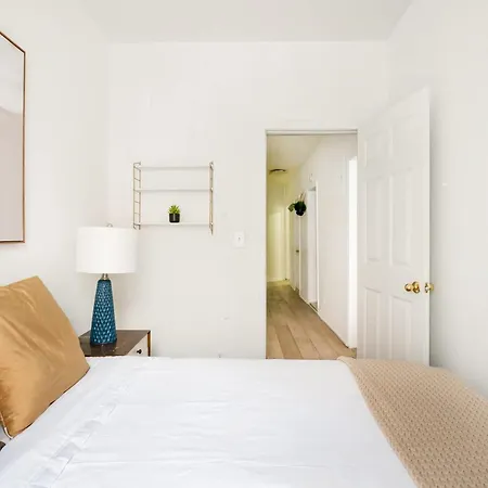 428-2w Newly Furnished 2br Sleeps 5 Prime Location Apartment New York