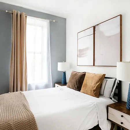 Apartment 428-2w Newly Furnished 2br Sleeps 5 Prime Location New York