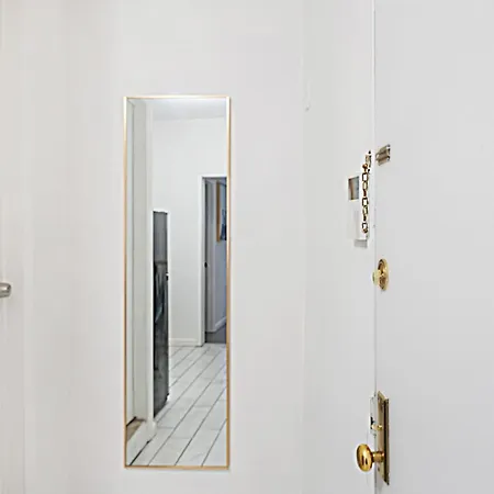 428-2e Newly Furnished 2br Apartment