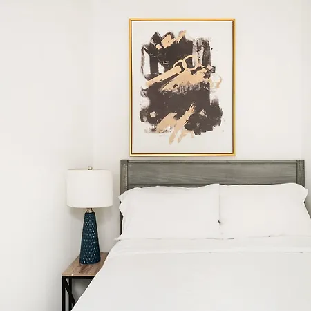 Apartment 428-2e Newly Furnished 2br