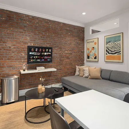 Cozy Chic 2br Time Square