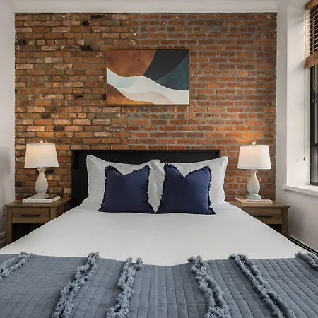 Cozy Chic 2br Time Square Apartment New York