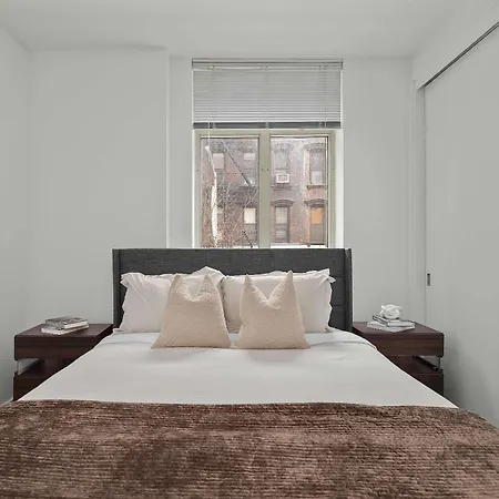 Apartment Spacious 2br Steps From Times Square & Broadway *