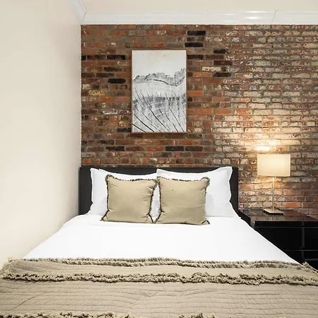 Elegant & Modern * New York