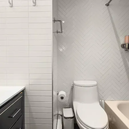 Upscale Comfort Stylish 2br In The Heart Of Nyc * New York