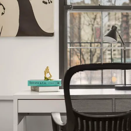 Apartment Upscale Comfort Stylish 2br In The Heart Of Nyc New York