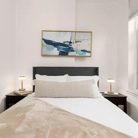 Cozy & Charming 3-bedroom Manhattan Getaway
